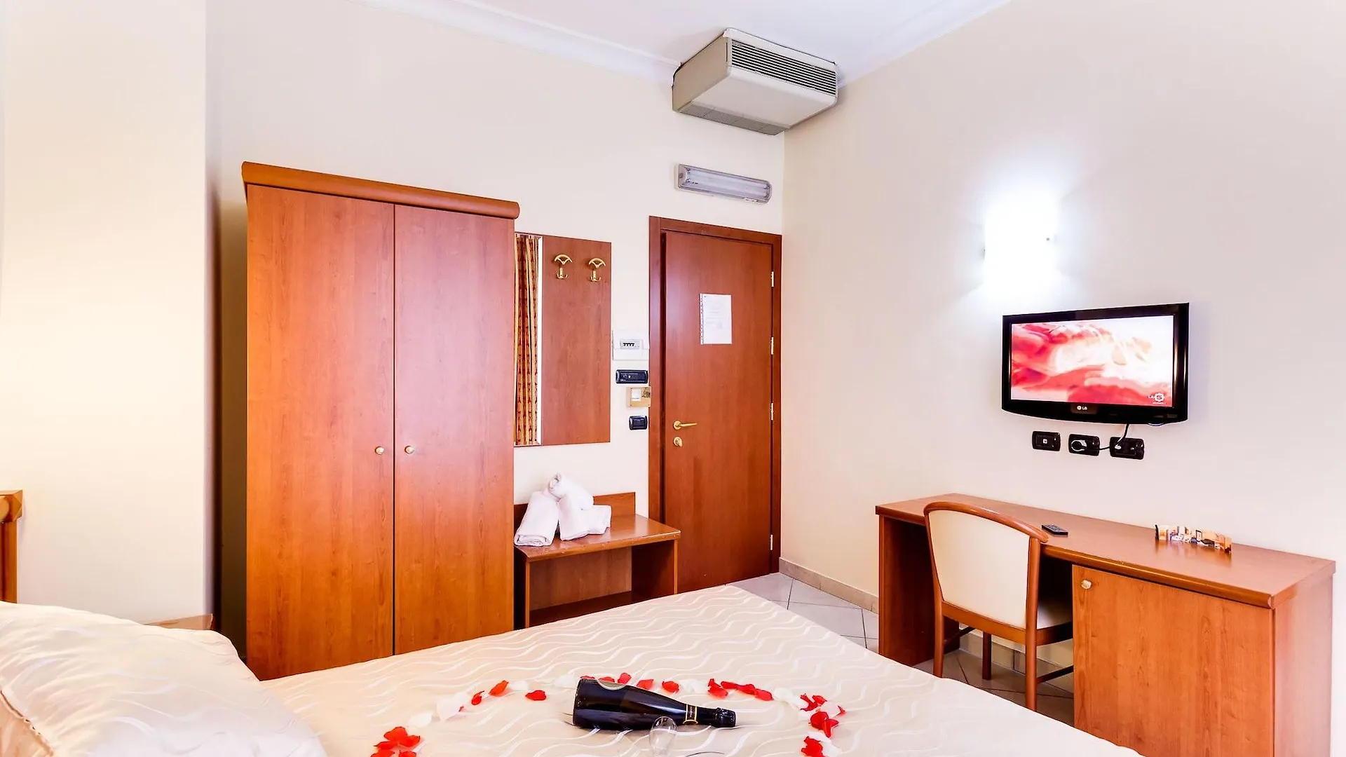 Hotel Mirage Рим